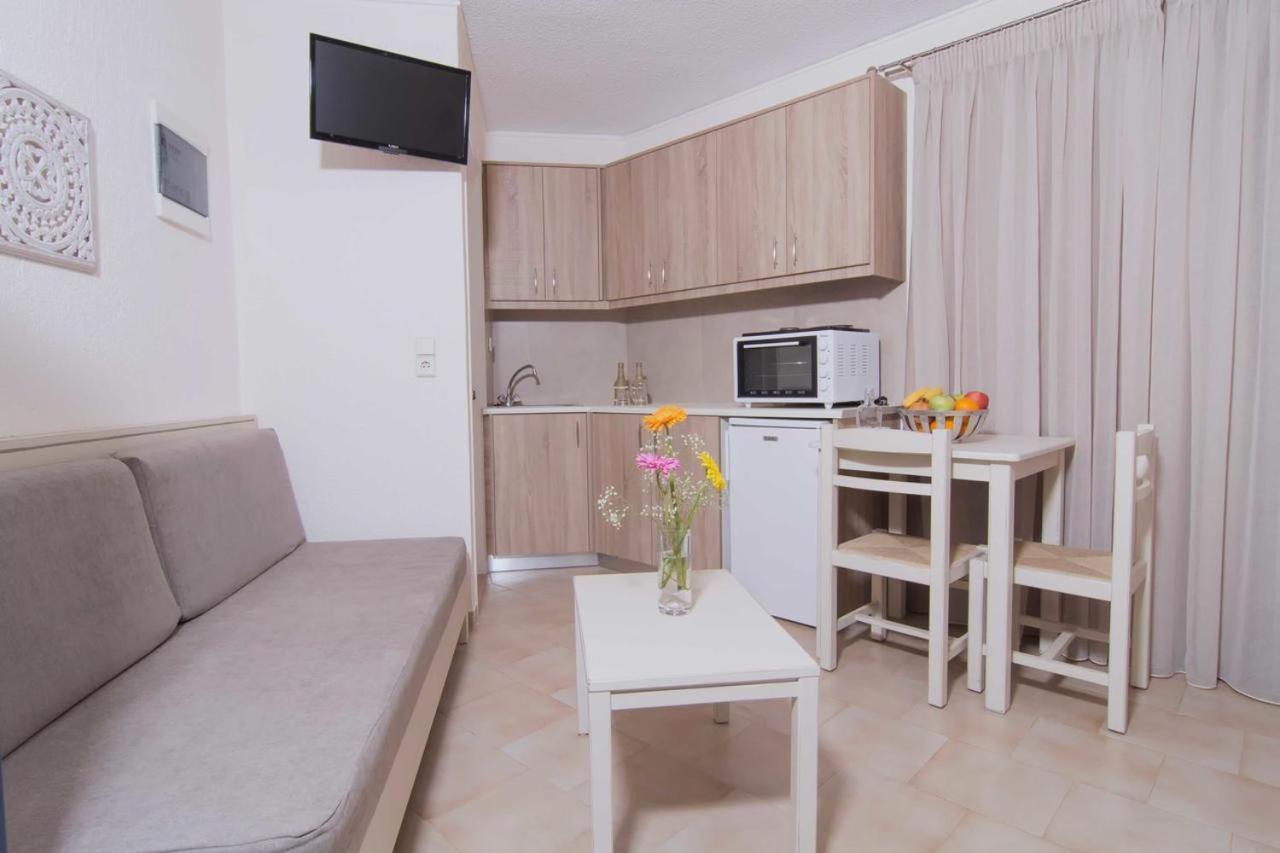 Rainbow Hotel Apartments Chania  Buitenkant foto